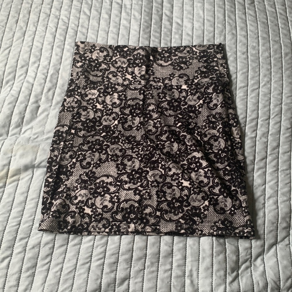 Mini Skirt lightly worn size M